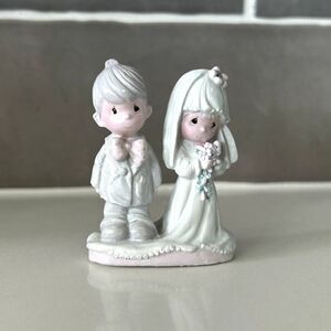 1990 Precious Moments figurine The Lord bless and Keep You Wedding Cake Topper